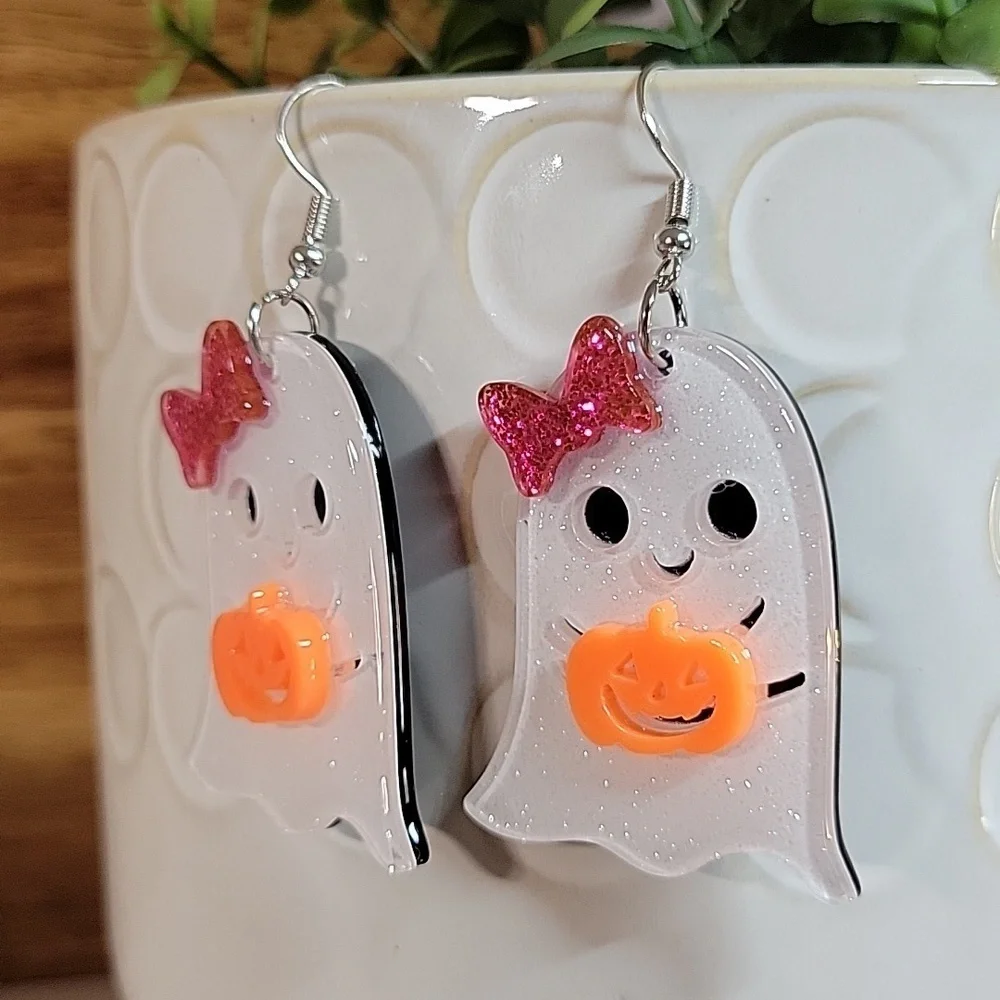 GIRLY GHOST WITH PUMPKIN EARRINGS
